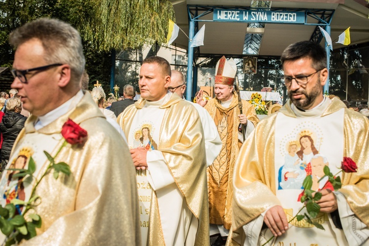 Msza św. i dożynki w Trąbkach Wielkich