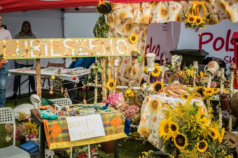 Msza św. i dożynki w Trąbkach Wielkich