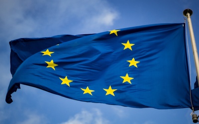UE: Weszło w życie całkowite zawieszenie umowy o ułatwieniach wizowych z Rosją