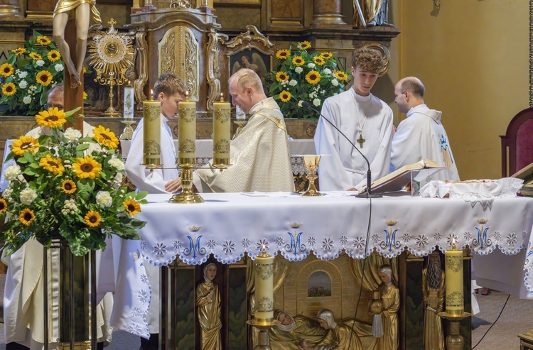 Odpust w kościele Narodzenia NMP w Kudowie-Zdroju Słonem