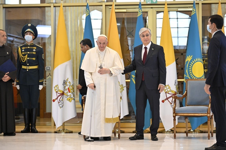 Papież rozpoczął trzydniową wizytę apostolską w Kazachstanie