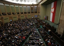 Sejm w uchwale wzywa Niemcy do przyjęcia odpowiedzialności za skutki rozpętania II wojny światowej