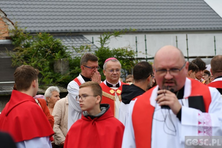 Droga Krzyżowa ulicami Brzeźnicy