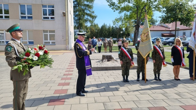 Rocznicowe uroczystości w Szydłowcu