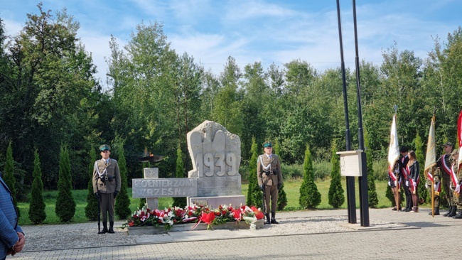 Rocznicowe uroczystości w Szydłowcu