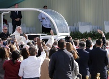 Papież w Kazachstanie mówi o Polaku: Bł. ksiądz Bukowiński zapłacił więzieniem za wierność Ewangelii