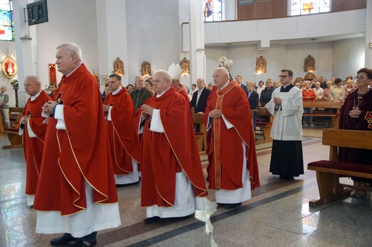 Wałbrzych. Odpust w Sanktuarium Relikwii Krzyża Świętego