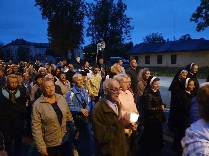 Tarnów. Droga Krzyżowa ulicami miasta