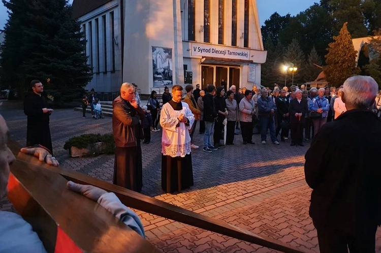 Tarnów. Droga Krzyżowa ulicami miasta