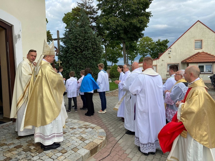 Odpust i bierzmowanie w Białołęce