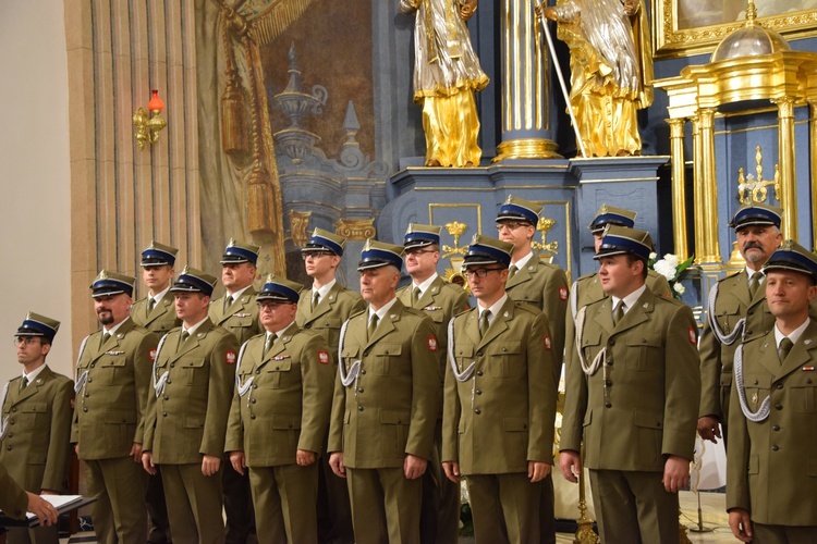 Obchody uświetnilł Reprezentacyjny Zespół Artystyczny Wojska Polskiego.