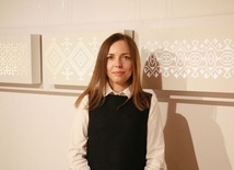 Monika Tryzpuz - autorka wystawy.