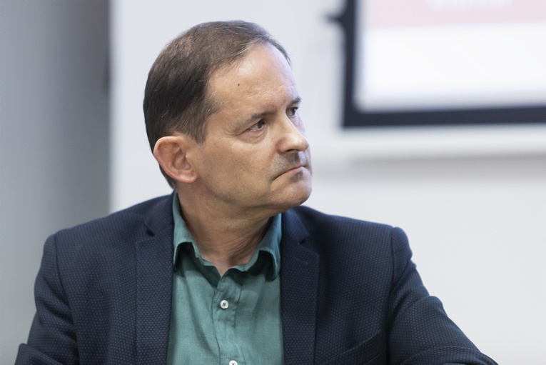 Dyskusja o etyce i mediach w "Gościu Niedzielnym"
