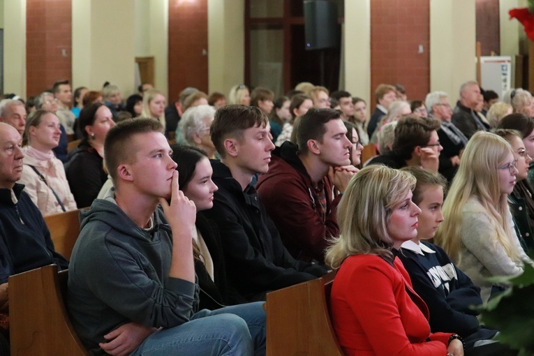 Peregrynacja relikwii bł. Carla Acutisa w Skierniewicach