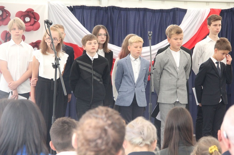 Ks. prof. Bolesław Kumor patronem szkoły w Niskowej