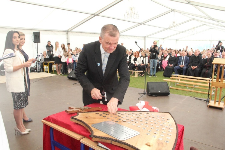 Ks. prof. Bolesław Kumor patronem szkoły w Niskowej