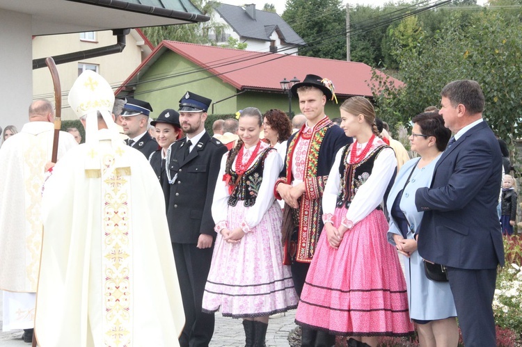 Ks. prof. Bolesław Kumor patronem szkoły w Niskowej