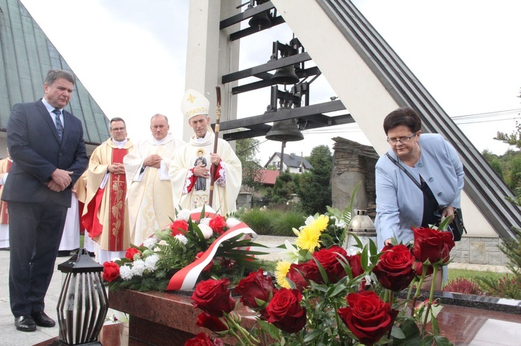 Ks. prof. Bolesław Kumor patronem szkoły w Niskowej