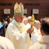 Abp Mieczysław Mokrzycki na jubileuszu parafii oblatów w Kędzierzynie-Koźlu