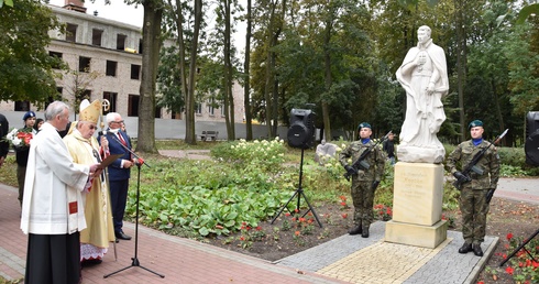 Przasnysz. Co stanowi istotę wiary?