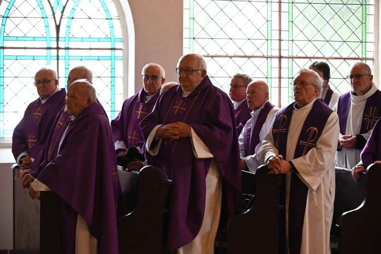 Pogrzeb ks. Jana Pasa