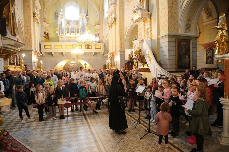 Parafialny konkurs o św. Stanisławie Kostce