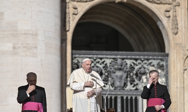 Franciszek: Myślenie o użyciu broni nuklearnej to szaleństwo