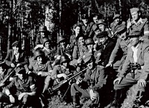Żołnierze plutonu mjra Dekutowskiego podczas akcji „Burza” na Lubelszczyźnie.