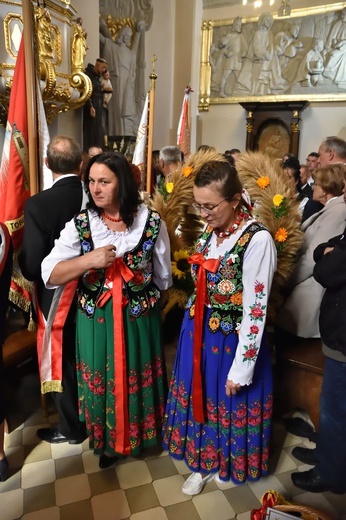 Limanowa - centralna uroczystość: powitanie pielgrzymów