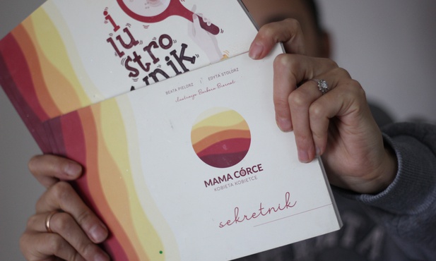 Lubin. Mama córce, kobieta kobietce