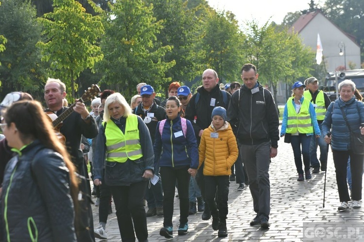 Pielgrzymka z Ośna do Górzycy już w drodze