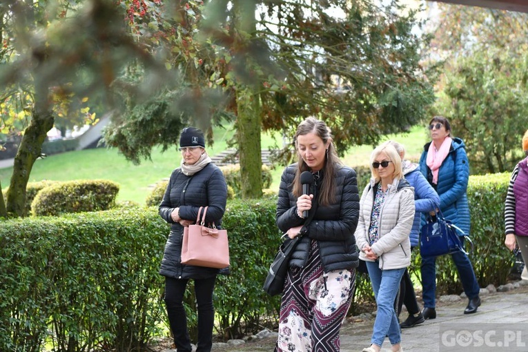 Pielgrzymka nauczycieli do Rokitna