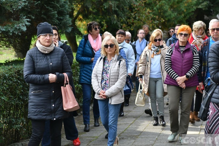 Pielgrzymka nauczycieli do Rokitna