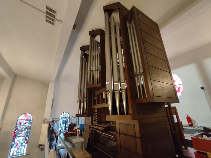 Instrument "jak stąd"