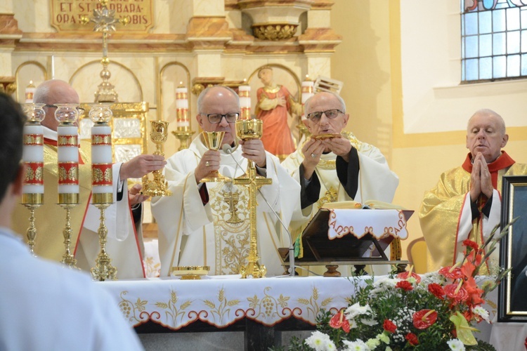 Fałkowice. Dziękczynienie za beatyfikację parafianki