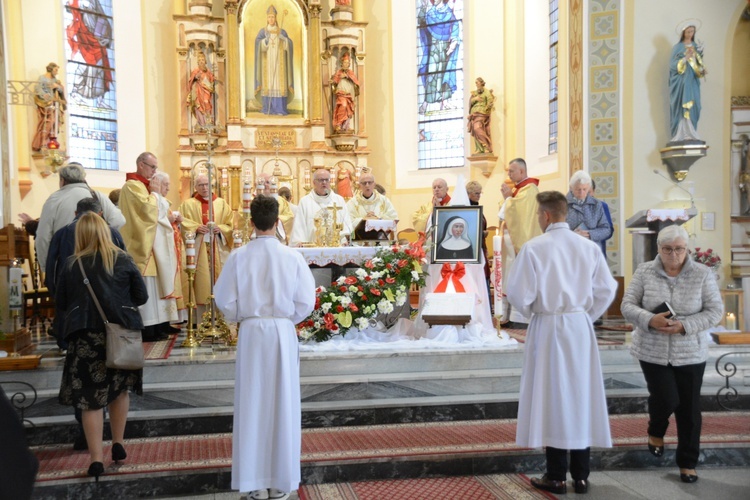 Fałkowice. Dziękczynienie za beatyfikację parafianki