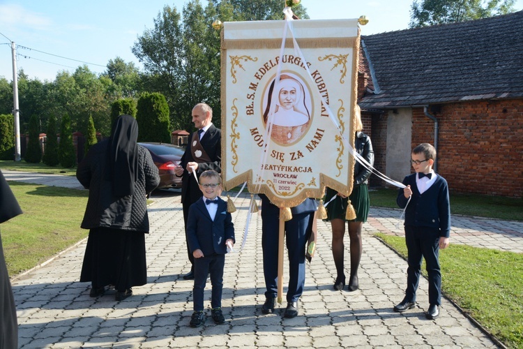 Fałkowice. Dziękczynienie za beatyfikację parafianki