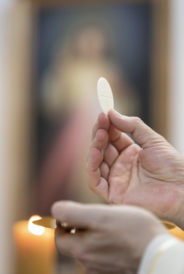 Bądźmy Kościołem eucharystycznym, który w centrum stawia Jezusa