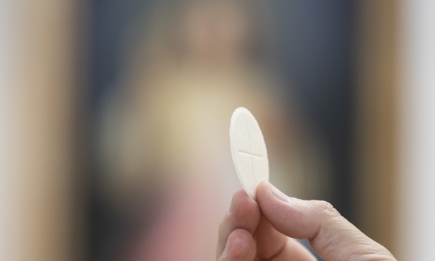 Bądźmy Kościołem eucharystycznym, który w centrum stawia Jezusa