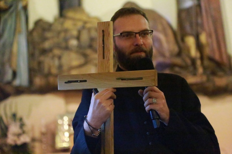 Światłość w ciemności - Dębica
