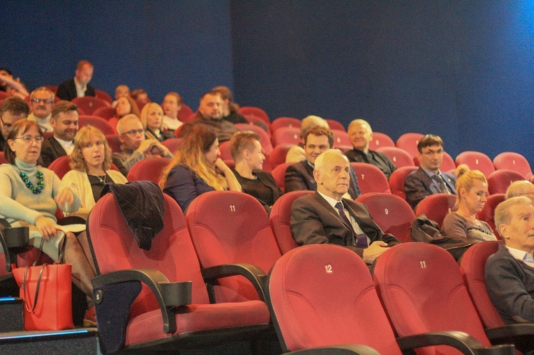Premiera filmu "Porozmawiajmy o Kościele"