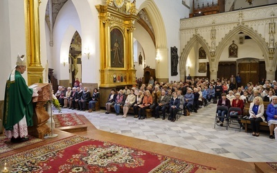 Piękne grobowce zmarłym nie pomogą