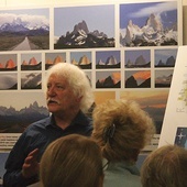 Krzysztof Kasprzyk zaprezentował zdjęcia z Patagonii  (Ameryka Południowa) oraz nowy tomik wierszy. 