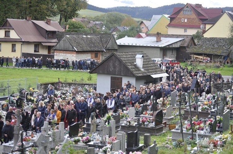 Sromowce Niżne. Ostatnie pożegnanie śp. ks. Czesława Jakóbczyka