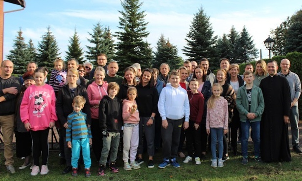 Drzwi Domu Tobiasza i Sary są otwarte