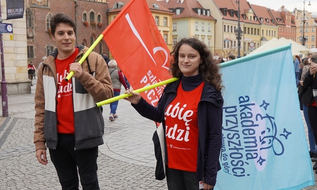 Zostań wolontariuszem Szlachetnej Paczki lub Akademii Przyszłości