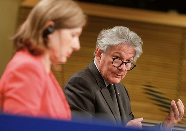 Věra Jourová i Thierry Breton mają zająć się mediami.