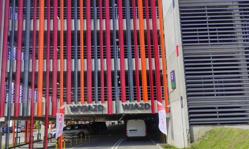 Gliwice. Ponad 800 nowych miejsc postojowych powstało przy Instytucie Onkologii
