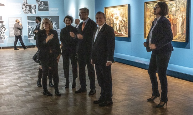 Historia Polski w obrazach. Łukaszowcy jak Matejko