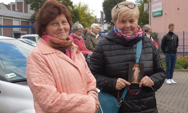 Koronka do Bożego Miłosierdzia na ulicach świata. Iskra wyszła z Polski 